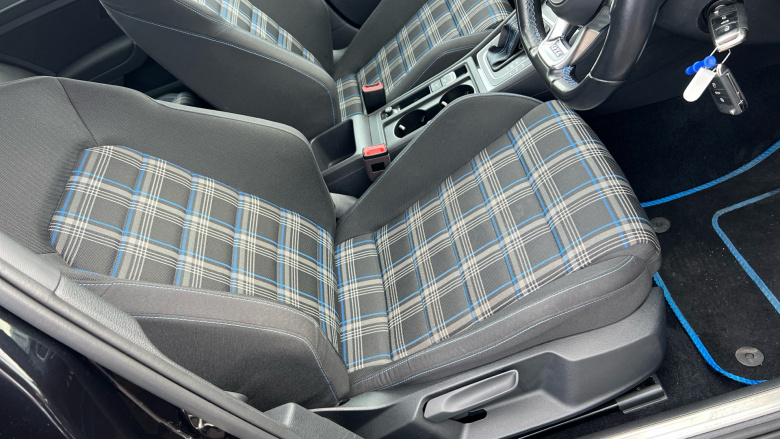 Volkswagen Golf 1.4 TSI GTE 5dr DSG Hatchback